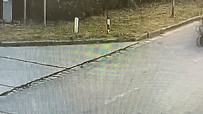 皇冠信用网代理注册
_事故频发皇冠信用网代理注册
！电动自行车“挡风被”到底该不该用？